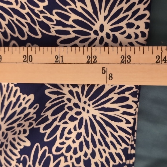 Liz Claiborne Blue Floral A Line skirt Size 14 - Picture 12 of 13